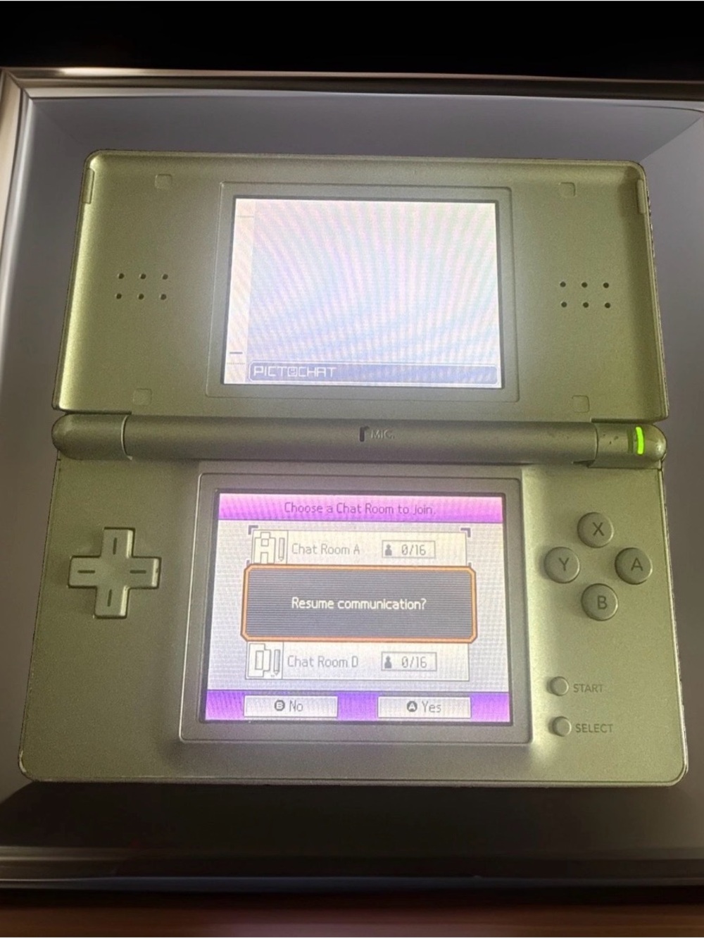 Nintendo DS Lite Handheld Console - Light Metallic no charger